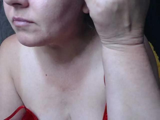 -Alyonushka- on BongaCams