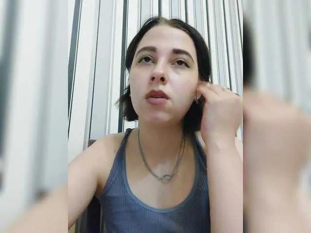 -kisulay- on BongaCams