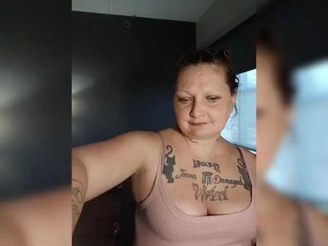 Adelaideskyy — Voyeurism,  wetter the better..p on my ass, a girl suckingmy tatas, domination,  thinking about you jerking it to me , open minded a must! Hmu
..u won't regret it