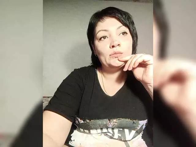 Ailin2 on BongaCams 