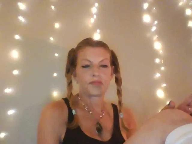 AMERICANBEAUTY on BongaCams