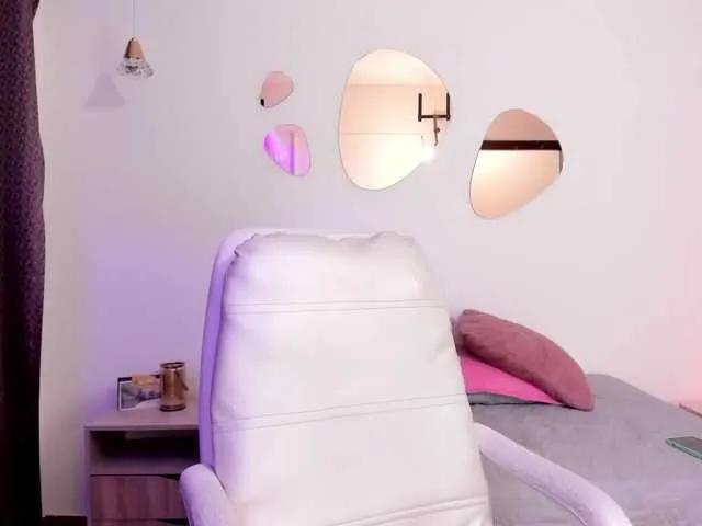 Anniie on BongaCams 