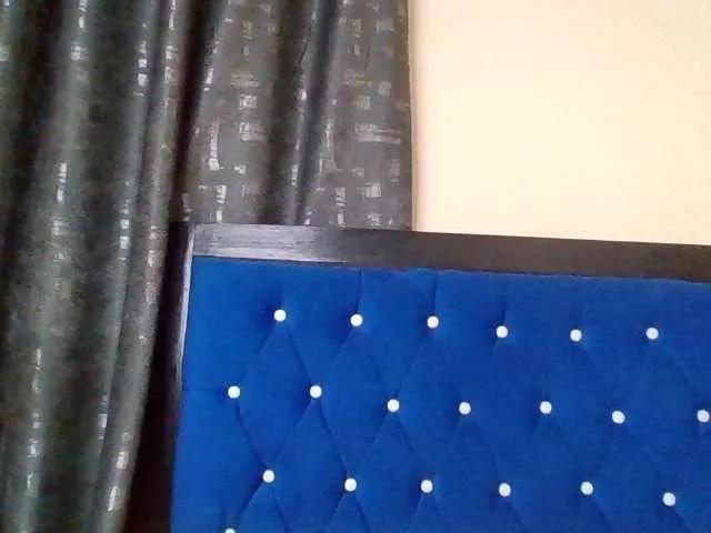 Caramelxoxo on BongaCams 