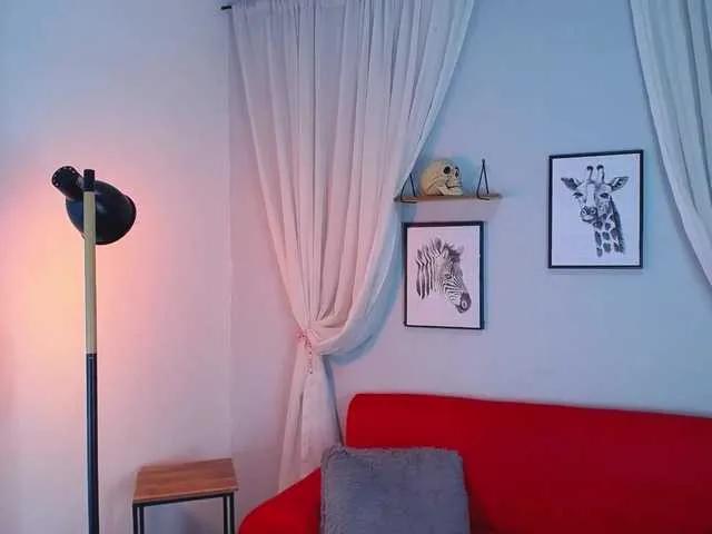 DakariaHills on BongaCams