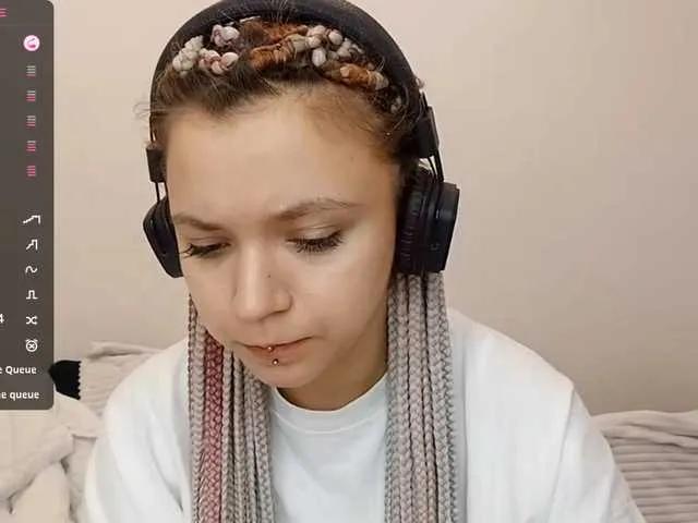 EleanorBaker on BongaCams 