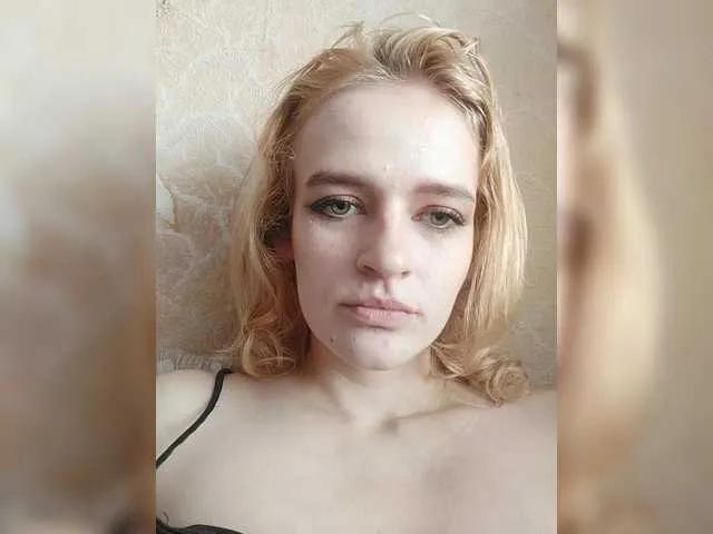 EvelynXKukla on BongaCams