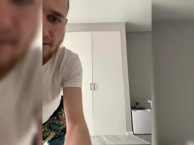 Gummy-Bears on BongaCams 