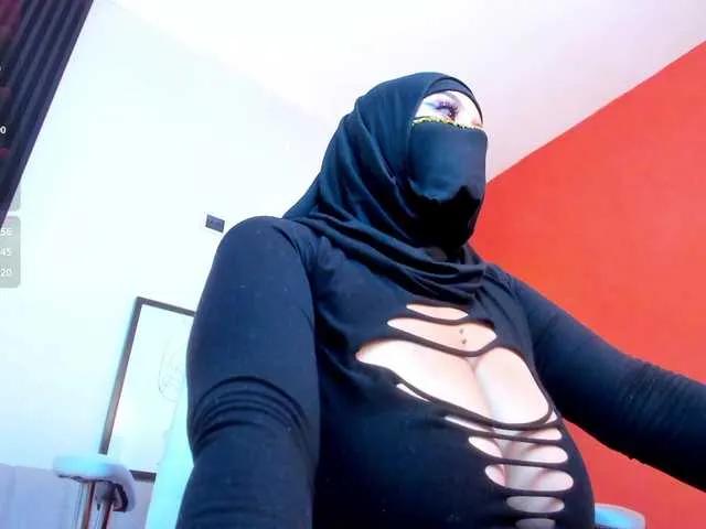 hana-falak — I love that they motivate me, they give me a lot of pleasure, kisses, vibrations, I like to dominate but I am open to being dominated