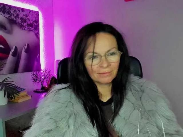 HelenSHOW1's avatar