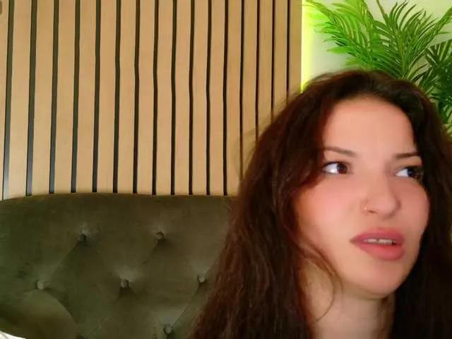 IchTahira on BongaCams
