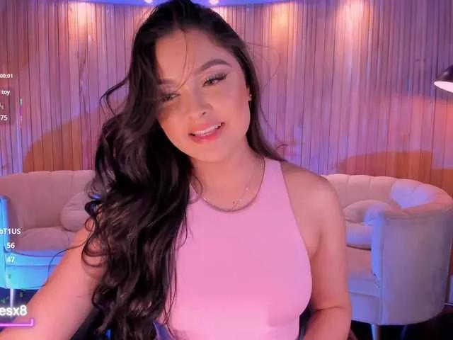 IvyJones1 on BongaCams