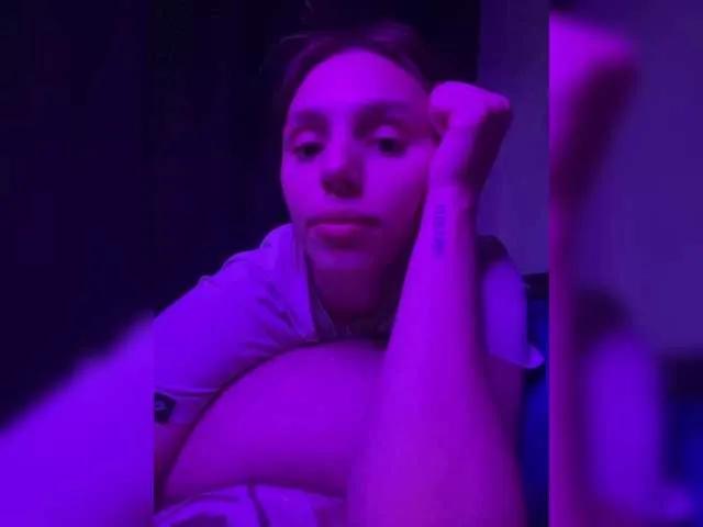 KisaZlo on BongaCams