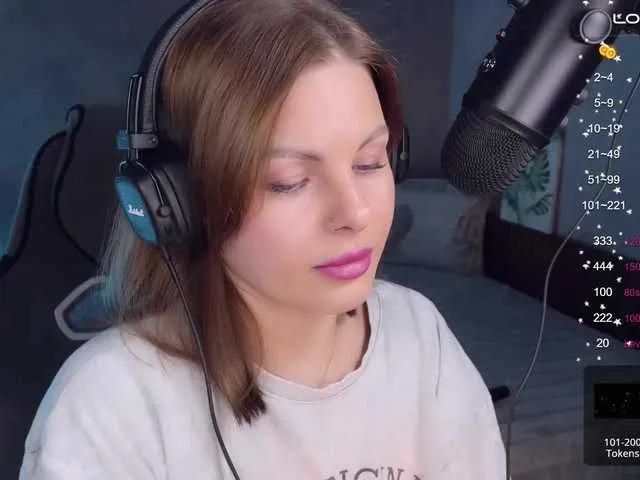 LiluDallass — The sound of your coins in my chat ;-)