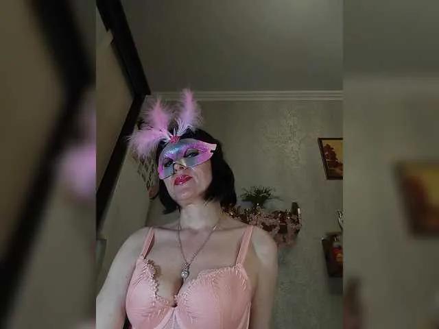 Lilya18 on BongaCams