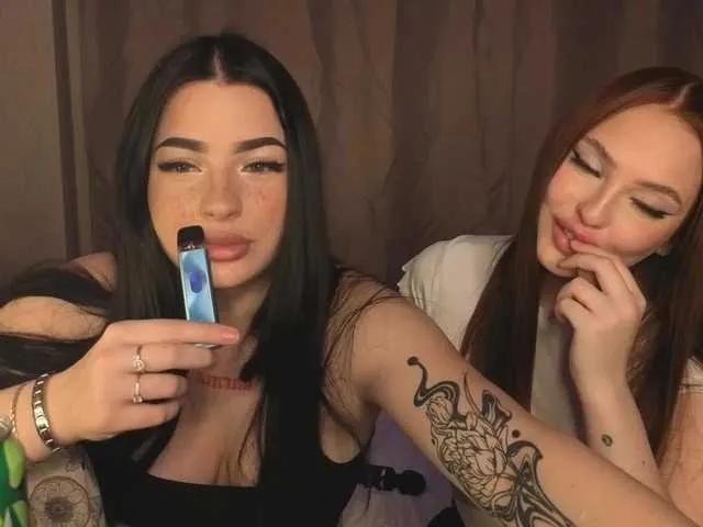 LisaAndDenis — Freechat on BongaCams