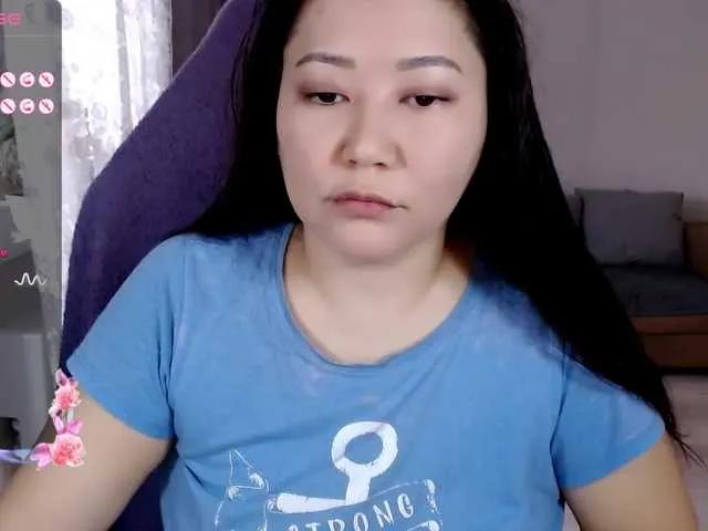 LisaAsianFlower's avatar