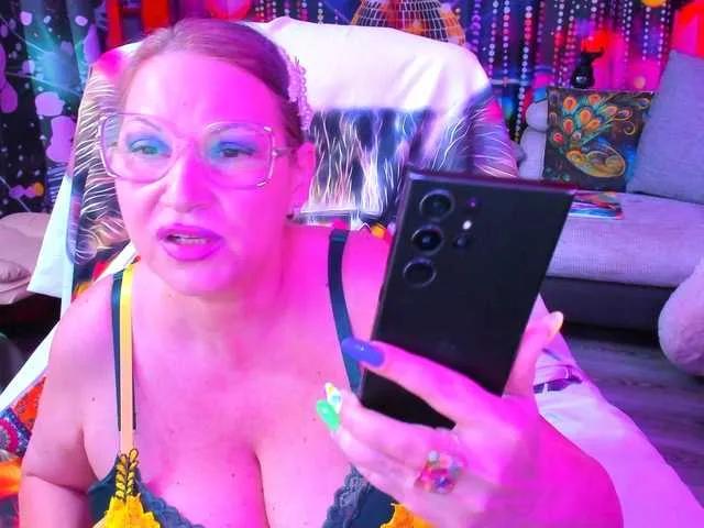 Lisabigtits on BongaCams