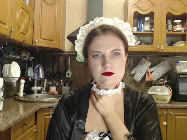 LizaCakes — I like a sense of humor ... when a man treats me in a special way. Let's try to be human and respect each other.