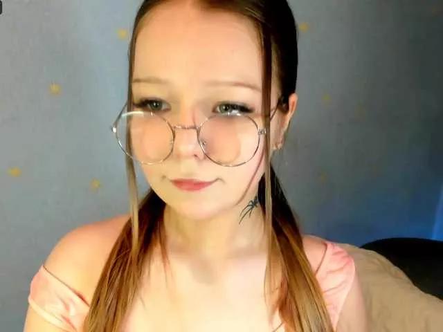 MelMooon on BongaCams 