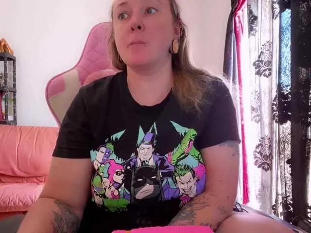 NylonQueen — Freechat on BongaCams