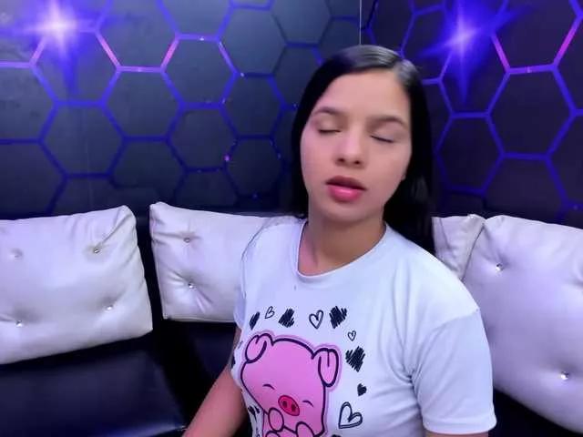 room-kitty on BongaCams 