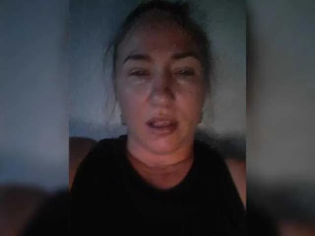Sexynomad01 on BongaCams