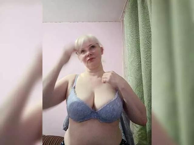 Sweetie454 on BongaCams 