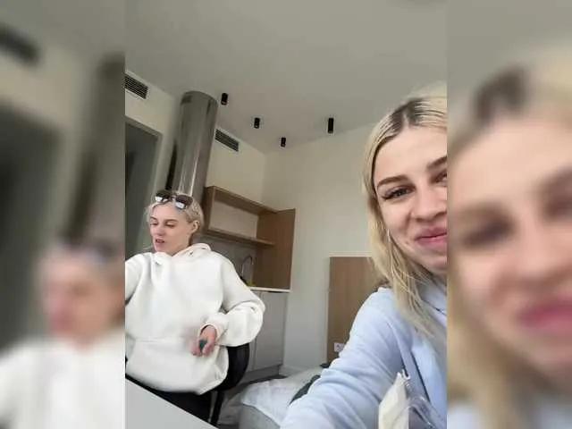 VibroMashulkaDashulka on BongaCams
