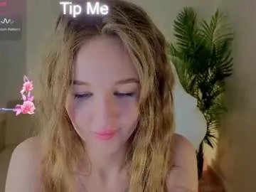 aliciabrookss — GOAL: show my tits [44 tokens remaining] hello guys! Lets play with me  #anal #smalltits #young #natural #feet