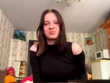 blondellpomarico — GOAL: I'll get up and show you the outfit Hi! My name is Hanna, This is my 2nd day here #shy #new #18 #young #skinny [6 tokens remaining]