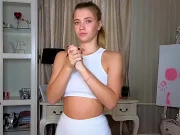 cute_fox_girl — I'am back! Goal: Kiss only for u  #18 #blonde #new #young #shy  [15 tokens remaining]