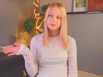 darceyheyd — GOAL: play with my nipples [0 tokens remaining] Welcome to my room! #new #shy #skinny #blonde #18