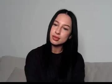 delly_love on Chaturbate