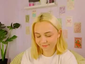 elenamonroee's avatar