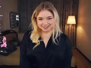 emelianae on Chaturbate 