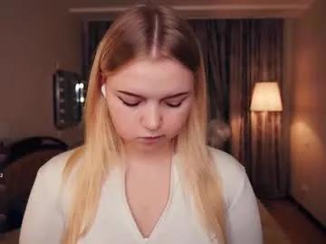 emelianae on Chaturbate 