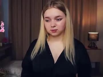 emelianae on Chaturbate 