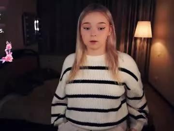 emelianae on Chaturbate 