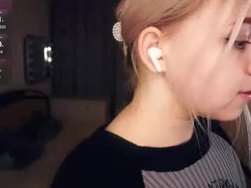 emelianae on Chaturbate 