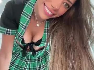 juliaabrooks — ur fav girl is back :) #19 #new #natural #bigboobs #bigass