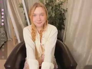 lillywhite_ on Chaturbate