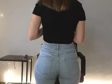 littleflowers on Chaturbate 