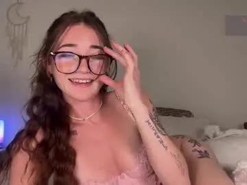 lolariv on Chaturbate 