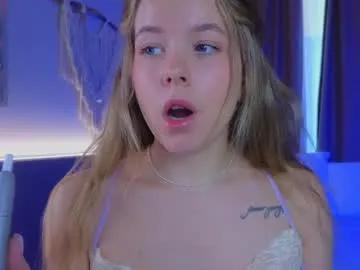 milly_shy — welcome back Milly <3 #feet #teen #blowjob #smalltits [21 tokens remaining]