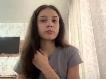 muibuzick — GOAL:  Show heart + wink :-) Glad to see everyone! My wish is 50k of followers #new #18 #smalltits  #young #shy [4 tokens remaining]