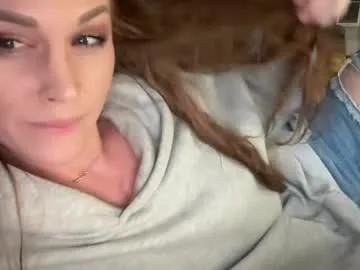 queenpeachz on Chaturbate