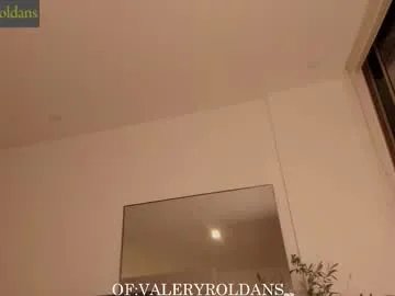 roldansvalery — It's my birthday! :) #lovense #bigboobs #tease #curvy #latina Goal #1/5   59:31 Left