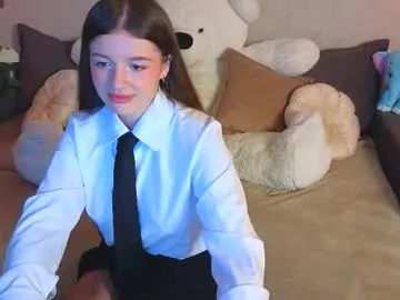 roraline_lov on Chaturbate