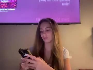 sweetgirlzara — Freechat on Chaturbate