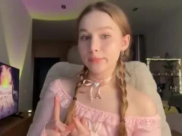 whoisalisa — Goal: blowjob and tease <3 [185 tokens left] #chatty #ass #fit #lovense #blonde